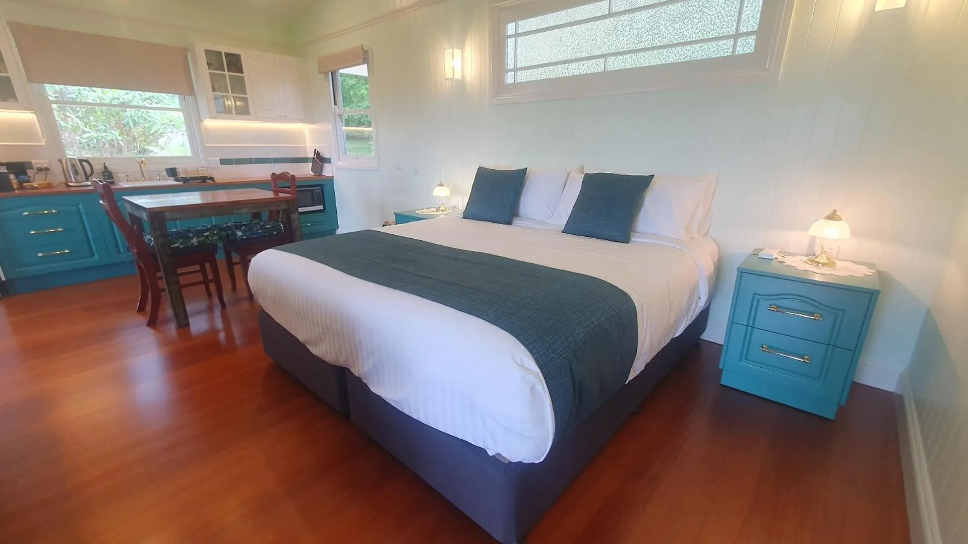 Couples Accessible Cabin, Zarina Country Cabins, 6 Witta 0*,  Australia